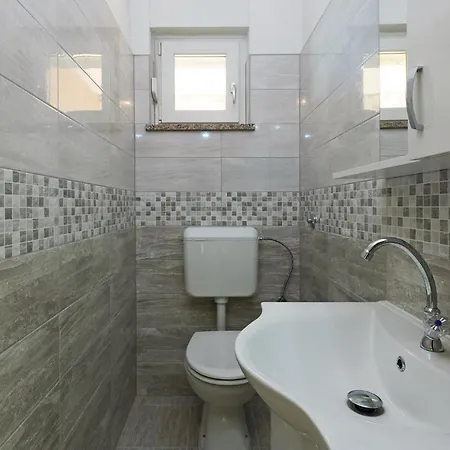 Four-bedroom In Ferienhaus