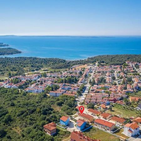 Cozy In Vodnjan With Wifi Holiday home