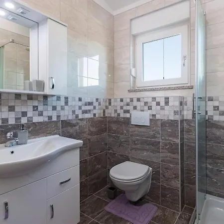 Holiday home Cozy In Vodnjan With Wifi