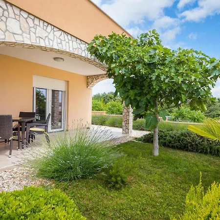 Cozy In Vodnjan With Wifi Holiday home